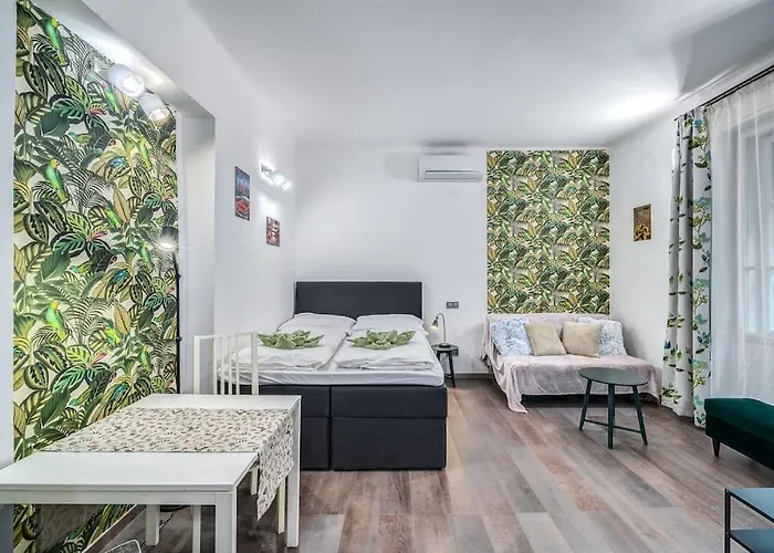 Danube Bank Hideaway